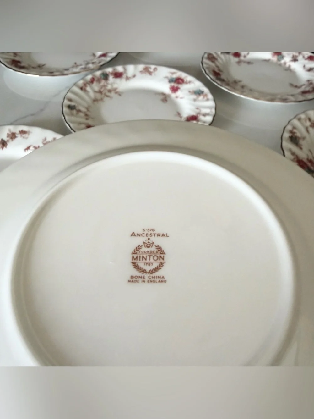 Minton set bread